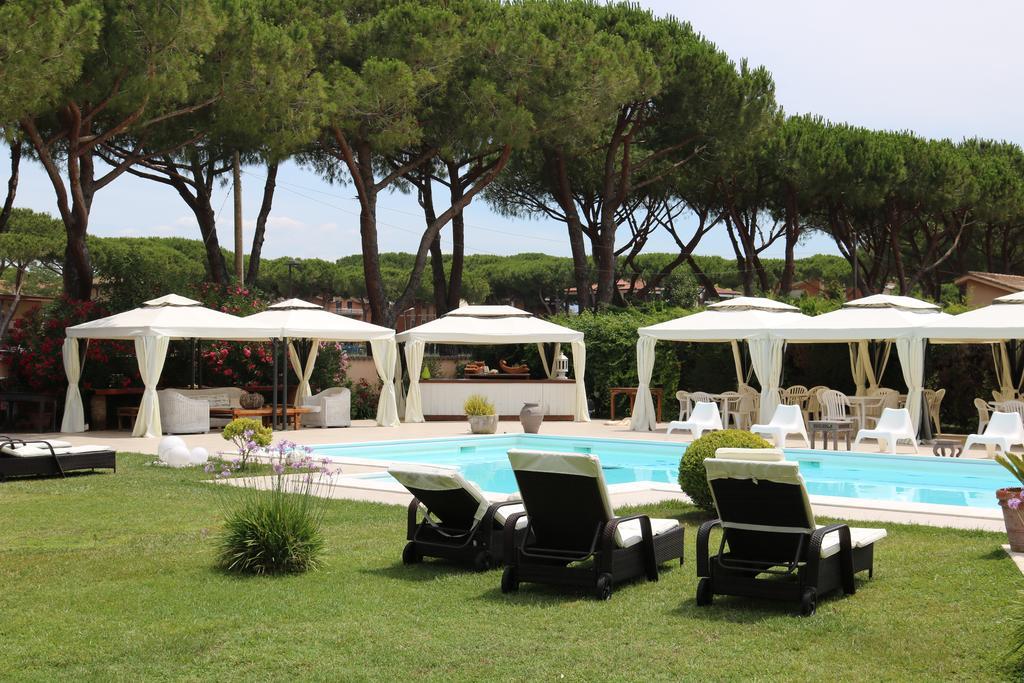 Hotel Velcamare Tarquinia Exterior photo